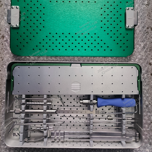 Kit chirurgical vétérinaire pour chien : Scie à os, outils orthopédiques et instruments - Product Image 3