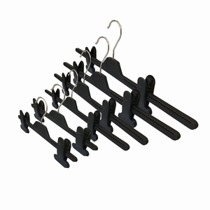 1 cintre en plastique pour enfants et adultes, pour vêtements, avec clips - Product Image 1