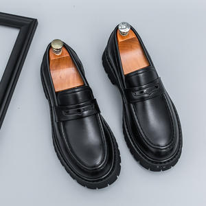 Scarpe da Uomo WITHCOCO, Nuovi Mocassini Taglia Grande, Scarpe <span class=keywords><strong>Casual</strong></span> Slip-On, Stile Britannico con Suola Spessa, in Vera Pelle Lucida per l'Estate - Product Image 4