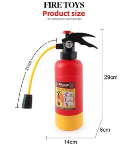 Ensemble de jeu de rôle pompier <span class=keywords><strong>pour</strong></span> <span class=keywords><strong>enfants</strong></span> avec lance d'eau et sac à dos de pompier, idéal <span class=keywords><strong>pour</strong></span> les jeux aquatiques d'été à la plage - Product Image 6
