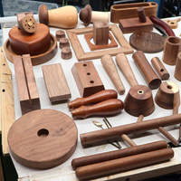 Usinage et tournage CNC sur mesure pour pièces en bois de noyer noir, production en série, technologie d'électroérosion à fil, gravure sur bois