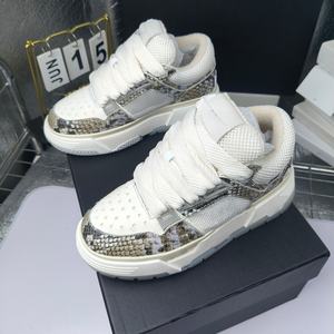 Sneakers de luxe de haute qualité, chaussures de course décontractées personnalisées pour hommes et femmes, chaussures de sport authentiques à lacets, tendance et robustes - Product Image 2