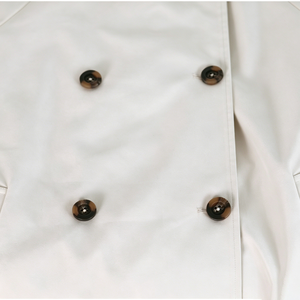 Abrigo Trench de <span class=keywords><strong>Mujer</strong></span> al por Mayor Color Marfil con Botones y Solapa, Impermeable, Ecológico, Fino, Estilo Casual, Liso, para Primavera y Otoño - Product Image 4