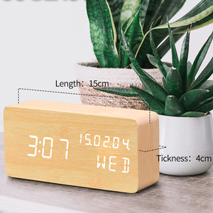 Đồng Hồ Báo Thức Bằng Gỗ Bán Chạy Đồng Hồ Để Bàn Kỹ Thuật Số Điều Khiển Bằng Giọng Nói Thông Minh Có Đèn LED Để Bàn Bằng Gỗ Hiển Thị Độ Ẩm Nhiệt Độ - Product Image 4