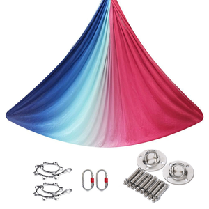 Hamac de yoga <span class=keywords><strong>aérien</strong></span> anti-gravité durable et portable de haute résistance, balançoires en <span class=keywords><strong>tissu</strong></span> de nylon de couleur arc-en-ciel - Product Image 5