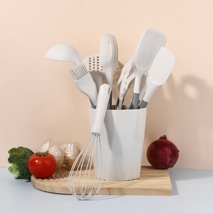 11-Piece New PP Flat Handle Household Slipper Soup Spoon <b>Silicone</b> Kitchen Utensil Set Cooking <b>Tools</b> With Storage Bucket - Product Image 5