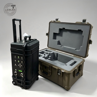 Unité de simulation de signal GNSS portable 4 bandes, portée 0,5-1 km, couverture omnidirectionnelle 360°, boîtier IP65, batterie 24h, contrôle à distance de trajectoire de drone
