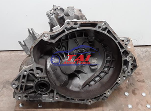 Caja de cambios PD6 de motor usado japonés con rendimiento de funcionamiento fino - Product Image 4