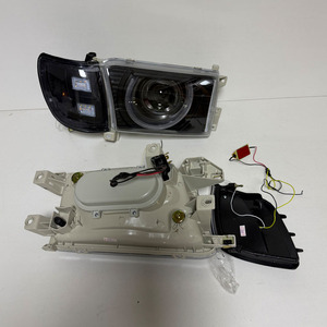 4 Pezzi Fari LED per Auto con Indicatori di Direzione KZN185 RZN185 per Toyota Hilux Surf 4Runner 8115035310 8111035330 1996 1997 1998 1999 2000 - Product Image 5