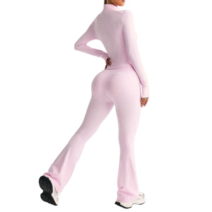 Ensembles de sport respirants unis pour femmes, avec legging évasé et haut à col montant ajusté taille haute, pour le fitness en studio - Product Image 3