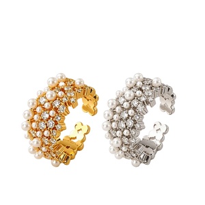 JinSpark 'Luminous Bloom' elegante verstelbare ring met zirkoon en imitatieparels voor dames |   18K PVD vacuüm geplateerd minimalistisch stapelbaar - Product Image 1