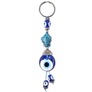 Llavero con cuentas en forma de pez turquesa, hecho a mano, de cristal, ojo malvado, Hecho en Turquía - Product Image 1