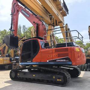 Machine de terrassement coréenne d'origine Doosan DX225LCA, excavatrice Doosan DX225 d'occasion, modèle DX225LC-9C, 22,5 tonnes, à vendre. - Product Image 3
