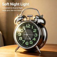 Jam Alarm Digital Bercahaya Logam Jam Alarm Analog Tanpa Suara Tanpa Bunyi Tik-tok dengan Lampu Malam Jam Bertenaga Baterai untuk Lansia