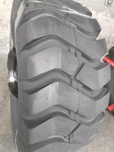 Neumáticos para Camiones de Servicio Pesado, Radiales sin Cámara, Patrón de Tres Líneas, Buena Calidad, 295/75R22.5 315/80R22.5 - Product Image 5