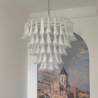 Lustre moderne en verre de Murano pour plafond haut, luminaire suspendu de luxe pour hall d'entrée français, grand lustre décoratif pour escalier long