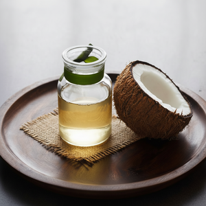 Huile de noix de coco vierge du Vietnam |   Huile naturelle premium pour la croissance des cheveux et les soins de la peau |   Exportation en gros - Product Image 1