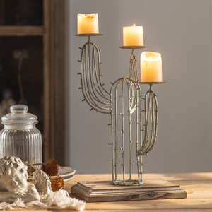 <span class=keywords><strong>Candelabro</strong></span> <span class=keywords><strong>de</strong></span> Hierro con Diseño Retro Creativo, Decoración <span class=keywords><strong>de</strong></span> Mesa, Portavelas - Product Image 1