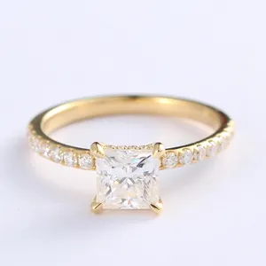 Custom Jewelry 18K Yellow Gold Princess Cut Lab Grown Diamond Ring For Women