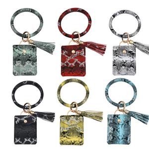<span class=keywords><strong>Amazon</strong></span> <span class=keywords><strong>de</strong></span> 2021 explosivos muñeca anillo <span class=keywords><strong>de</strong></span> cuero <span class=keywords><strong>de</strong></span> la PU caso clave cadena monedero pulsera llaveros - Product Image 3