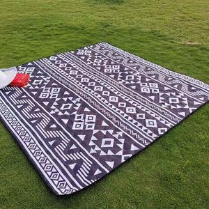 Modern Design <b>Waterproof</b> <b>Picnic</b> Portable Foldable Beach Mat for Outdoor Activities Camping <b>Blanket</b> - Product Image 3