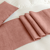 Ensemble de literie de luxe rose décoratif pour lit King Queen, avec couvre-pieds et coussins, style hôtel étoilé