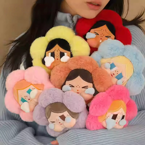 Offre Spéciale 100% Original Pop Mart Crybaby triste <span class=keywords><strong>Club</strong></span> série en peluche fleur Crybaby mystère boîte mignon modèle jouets poupée cadeaux décoration - Product Image 2