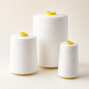 Fil de polyester filé à haute ténacité et faible rétrécissement pour la fermeture des sacs - Product Image 1