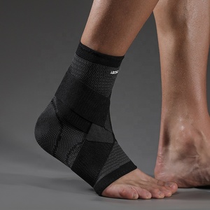 Attelle de cheville VBOSi 8047 personnalisable, confortable et respirante, avec compression ajustable pour la cheville, manchon de protection tricoté - Product Image 3