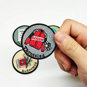 定制3D设计万圣节圣诞卡通圈绣花补丁3D心形花朵造型蕾丝服装帽子装饰 - Product Image 2