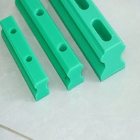 Pièces de guidage résistantes à l'usure pour convoyeurs d'emballage à grande vitesse, rail de guidage de chaîne en UHMWPE