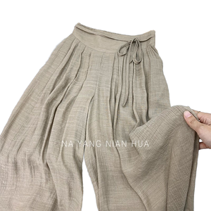 2024 femmes rétro Ramie coton Culottes <span class=keywords><strong>plissé</strong></span> jambe large été pantalons décontractés avec <span class=keywords><strong>taille</strong></span> élastique <span class=keywords><strong>grande</strong></span> <span class=keywords><strong>taille</strong></span> et conception de balançoire - Product Image 3