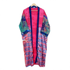 Kimono de Seda Vintage para Mujer, Ligero, Suave, con Parches, Cinturón, Estilo Bohemio, Diseño de Lujo, Talla Grande, Ropa de Dormir India - Product Image 1