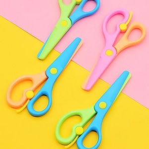 Childrens Plastic Scissors Straight Blade 60mm Round Tip Safe For <b>Kids</b> Craft Paper Cutting - Product Image 4