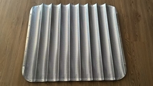 Plateaux de cuisson en aluminium perforés antiadhésifs personnalisés pour pain <span class=keywords><strong>français</strong></span> baguette nouveau <span class=keywords><strong>2023</strong></span> utilisation en camping longue durée de vie 1 an - Product Image 2