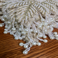 Ensemble de chemins de table en polyester durable avec broderie à la main de motifs géométriques et perles pour Noël, 16 ensembles