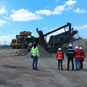 Concasseur de béton mobile sur roues de 150 t/h utilisé pour le traitement des déchets de construction en Colombie - Product Image 5