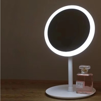 Miroir de Maquillage LED Minimaliste Moderne avec Anneau Lumineux Frontal et Commande Tactile, Support Métallique pour Chambre à Coucher, Coiffeuse, Salle de Maquillage - Vente en Gros