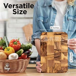 Planche à découper carrée en bois d'olivier 30,5 cm multifonctionnelle pour usage domestique - Product Image 5