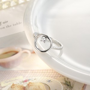 Anello rotondo tono argento Anello alla moda da donna Accessorio per dita in stile minimalista Design elegante - Product Image 2
