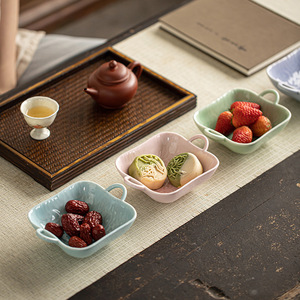 Assiette à fruits en céramique de forme irrégulière en porcelaine à double anse pour les collations de mariage ou de la salle de thé - Product Image 3