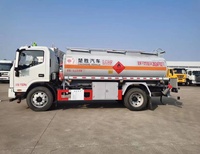 Camion-citerne JAC4x2, véhicule de transport de diesel et d'essence de 10 000 L, vente directe d'usine de camions-citernes avec distributeur de carburant