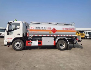 Camion-citerne JAC4x2, véhicule de transport de diesel et d'essence de 10 000 L, vente directe d'usine de camions-citernes avec distributeur de carburant - Product Image 2