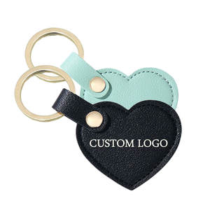 سلسلة مفاتيح جلدية شخصية على شكل قلب من الجلد الصناعي حقيبة سلسلة مفاتيح عصرية مزينة بالحب لطيف على شكل قلب قلادة إكسسوارات حلقة مفاتيح - Product Image 1