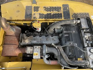 90% Used Komatsu PC220 2015 <b>Model</b> 22 Ton Original Hydraulic Crawler Excavator with <b>Engine</b> Heavy Equipment - Product Image 5