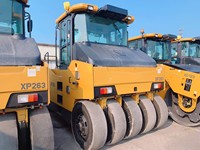 Compacteur pneumatique chinois XP263 pour asphalte, 26,3 tonnes, avec contrepoids réglables, à vendre