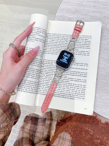 <span class=keywords><strong>Bracelet</strong></span> de montre <span class=keywords><strong>milanais</strong></span> en acier inoxydable Lucky avec diamants pour <span class=keywords><strong>Apple</strong></span> <span class=keywords><strong>Watch</strong></span> 49 46 44 42 40 mm, <span class=keywords><strong>bracelet</strong></span> de poignet en cuir avec boîtier Trifolium - Product Image 3