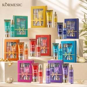 KORMESIC Set Regalo Natalizio con Profumo a Lunga Durata 120ml+100g, <span class=keywords><strong>Crema</strong></span> <span class=keywords><strong>Corpo</strong></span>, Lozione e <span class=keywords><strong>Spray</strong></span> <span class=keywords><strong>Corpo</strong></span> - Product Image 1