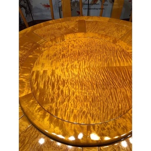 Table et chaises de salle à manger en bois massif de style chinois Phoebe à bordure dorée, options personnalisables, fonction cuisinière à induction D - Product Image 1