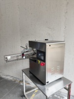 Machine de remplissage d'emballage de jus de gelée de lait liquide de buse d'aspiration de sac de sachet debout automatique
